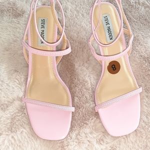 beautiful pink shoes 👡